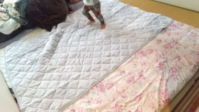 ダブルサイズの敷パッド