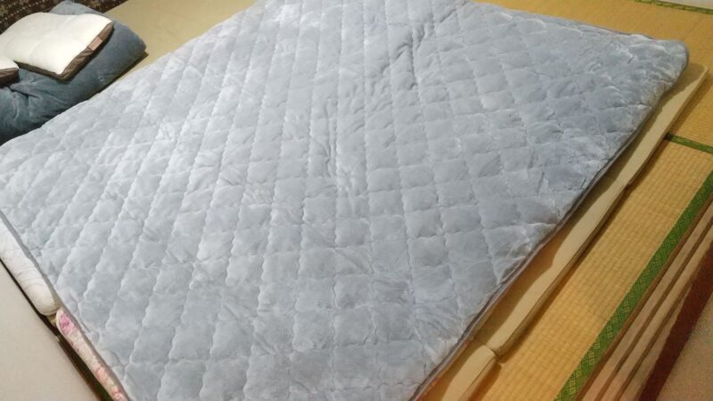 キングサイズの敷パッド
